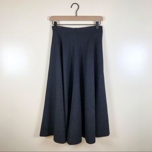 50% Off Sale! SAKS FIFTH AVENUE • Skirt Size 7/8